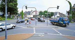 Ampelkreuzung_Ältere Fußgänger